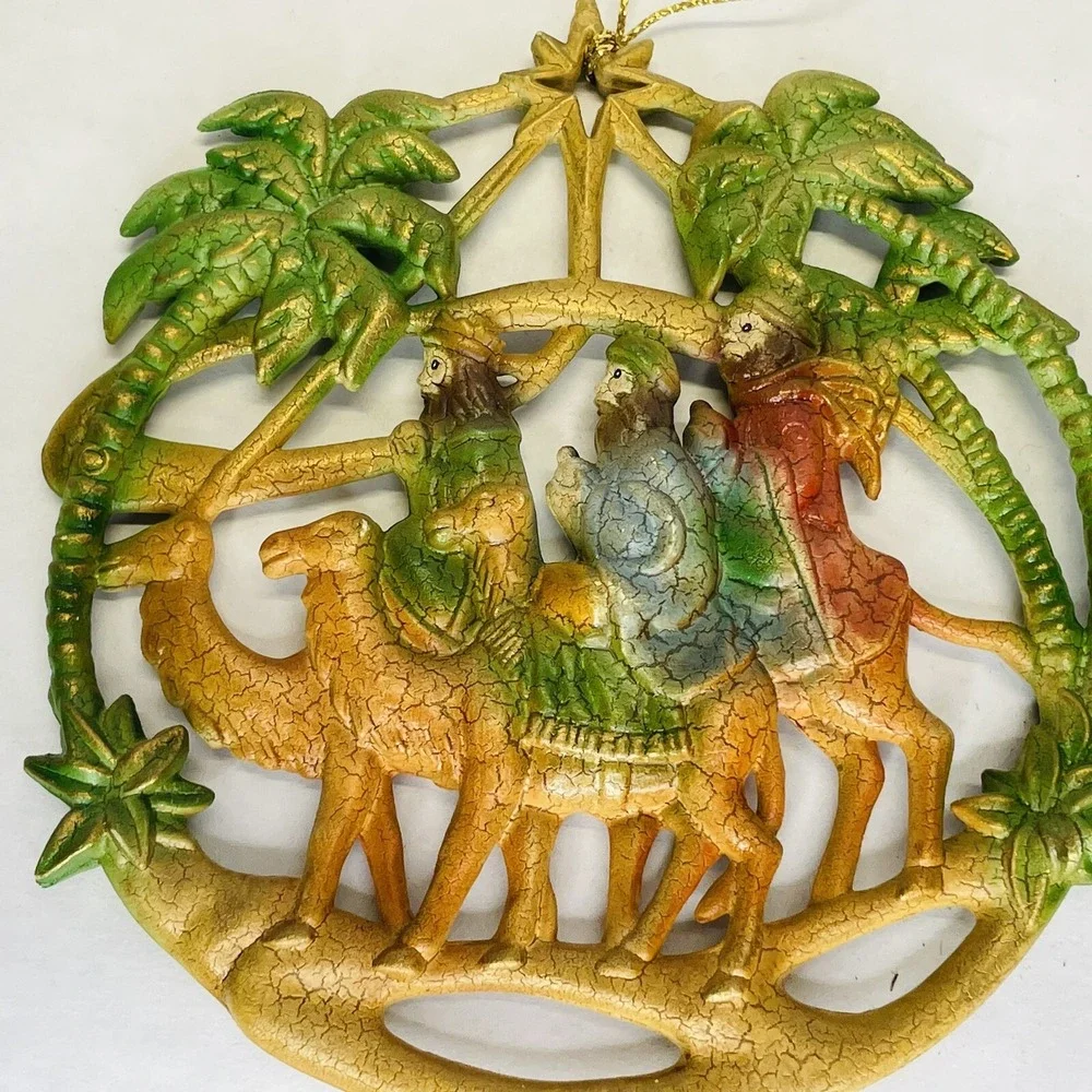 2VTG Christmas Hard Plastic Ornament 3 Wise Men Kings Nativity Palm Trees Camels